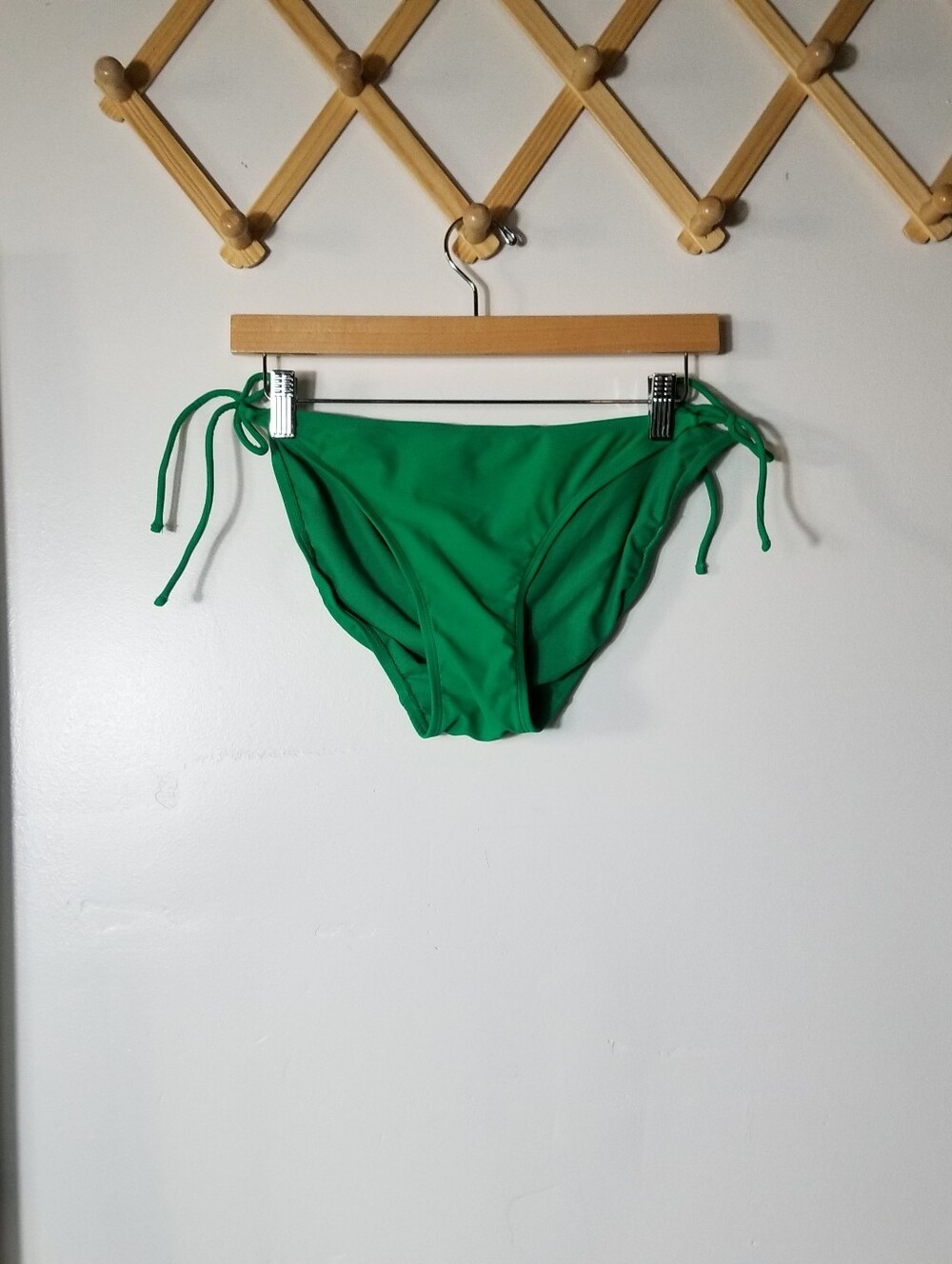 OP WOMEN'S GREEN SIDE-TIE BIKINI BOTTOMS SIZE XL